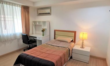 For rent 2 bedrooms apartment in Watthana, Bangkok