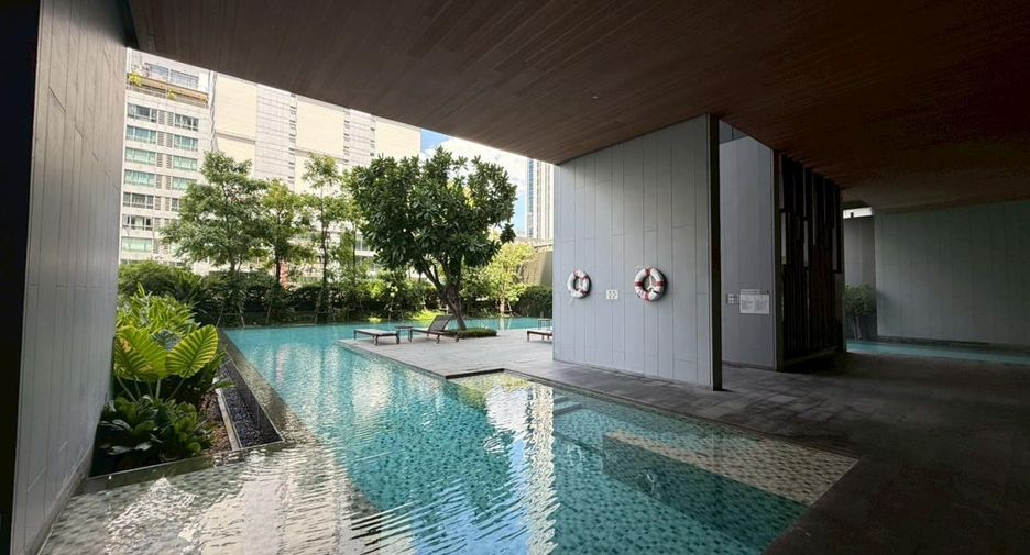 For rent 3 ベッドルーム condo in Khlong Toei, Bangkok