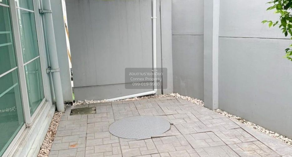 For rent 3 bedrooms townhouse in Bang Phli, Samut Prakan