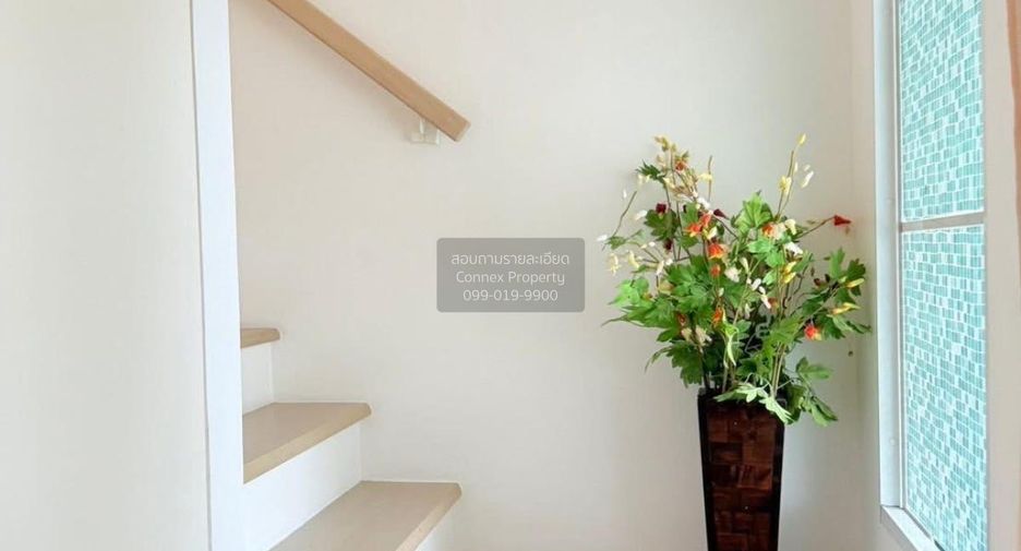 For rent 3 bedrooms townhouse in Bang Phli, Samut Prakan