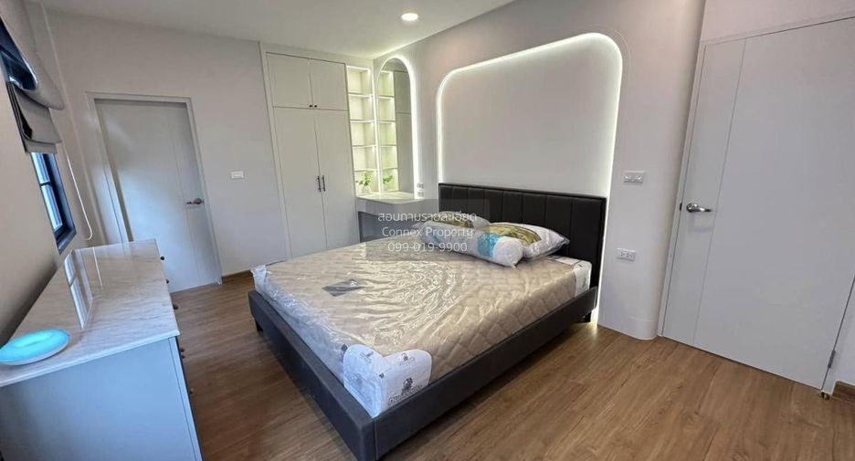 Haus zur Miete mit 4 Zimmer in Bang Phli, Samut Prakan
