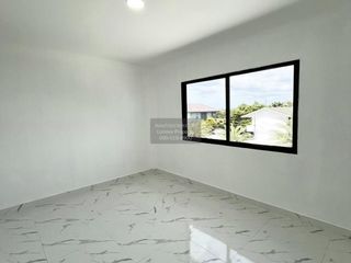 For rent 4 bedrooms townhouse in Bang Khen, Bangkok