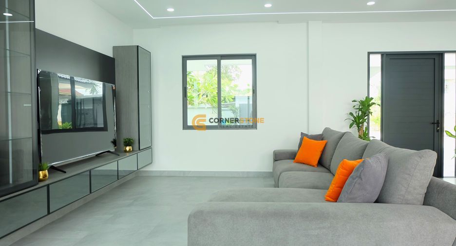 Casa en venta y en alquiler de 3 habitaciones en Bang Lamung, Chonburi