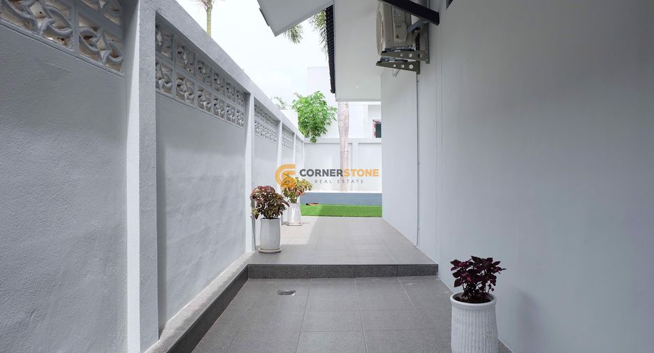 Casa en venta y en alquiler de 3 habitaciones en Bang Lamung, Chonburi