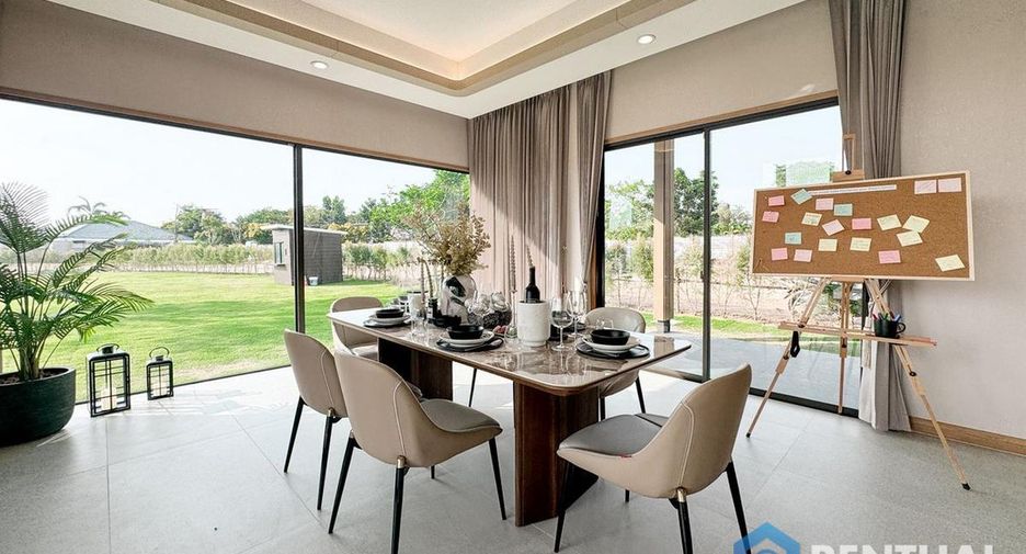 For sale 3 ベッドルーム villa in Huay Yai, Pattaya