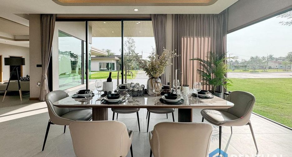 For sale 3 ベッドルーム villa in Huay Yai, Pattaya