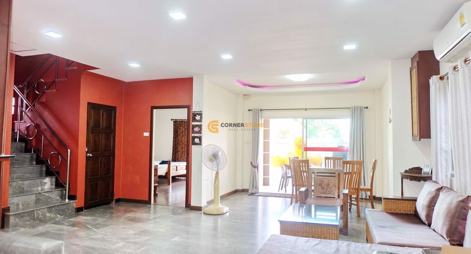 For rent and for sale 5 bedrooms house in Jomtien, Pattaya