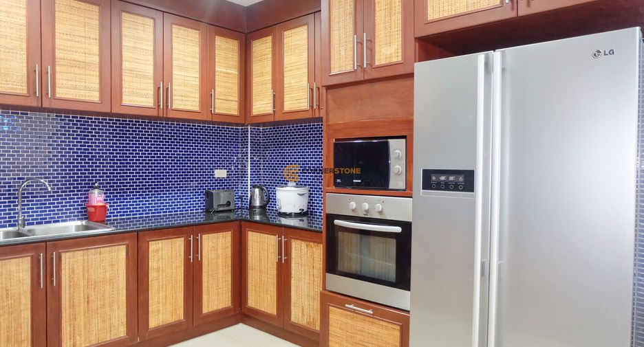 For rent and for sale 5 bedrooms house in Jomtien, Pattaya