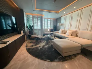 For sale 6 bedrooms condo in Pathum Wan, Bangkok