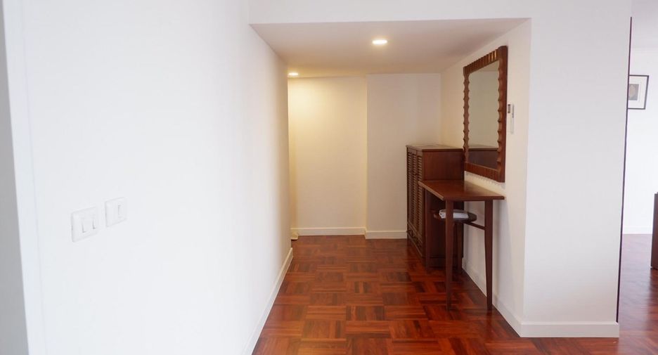 For rent 2 ベッドルーム condo in Khlong Toei, Bangkok