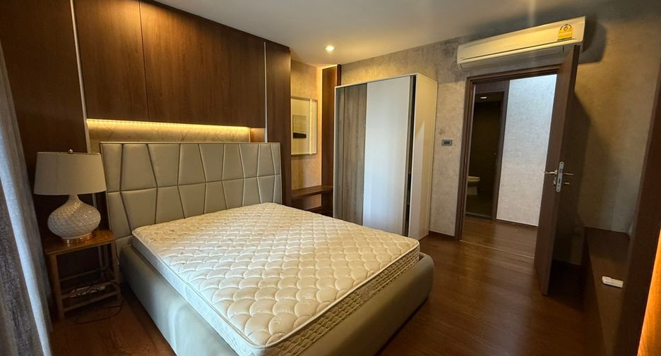 For sale 3 bedrooms condo in Sathon, Bangkok