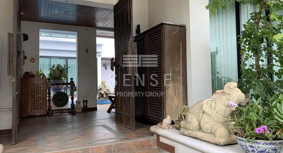 Haus zum Kauf mit 5 Zimmer in Watthana, Bangkok