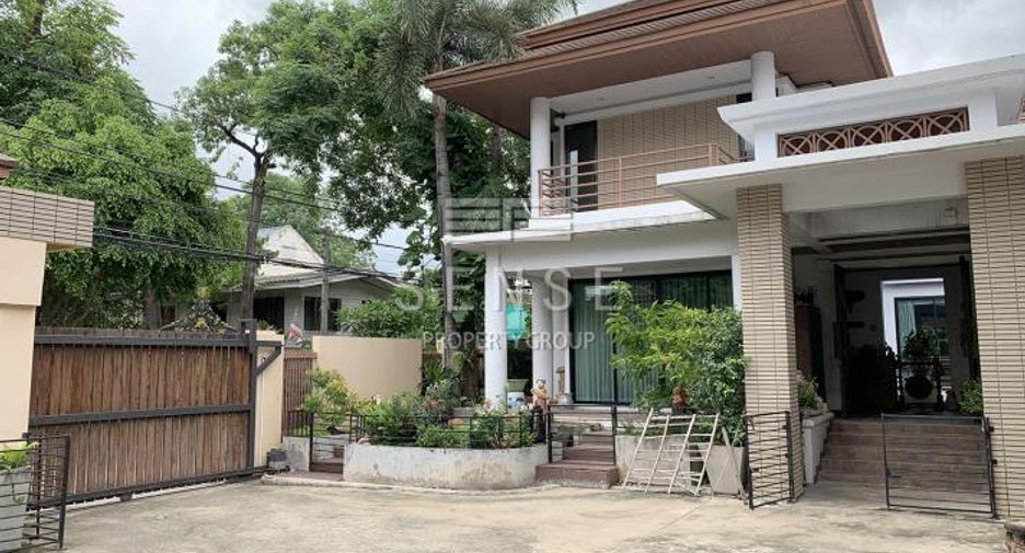 Haus zum Kauf mit 5 Zimmer in Watthana, Bangkok