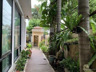 Haus zum Kauf mit 5 Zimmer in Watthana, Bangkok