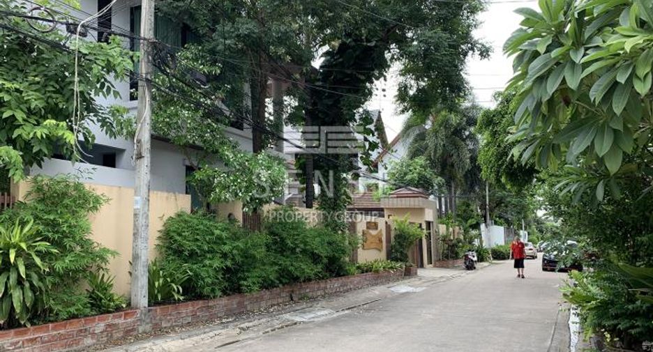 Haus zum Kauf mit 5 Zimmer in Watthana, Bangkok