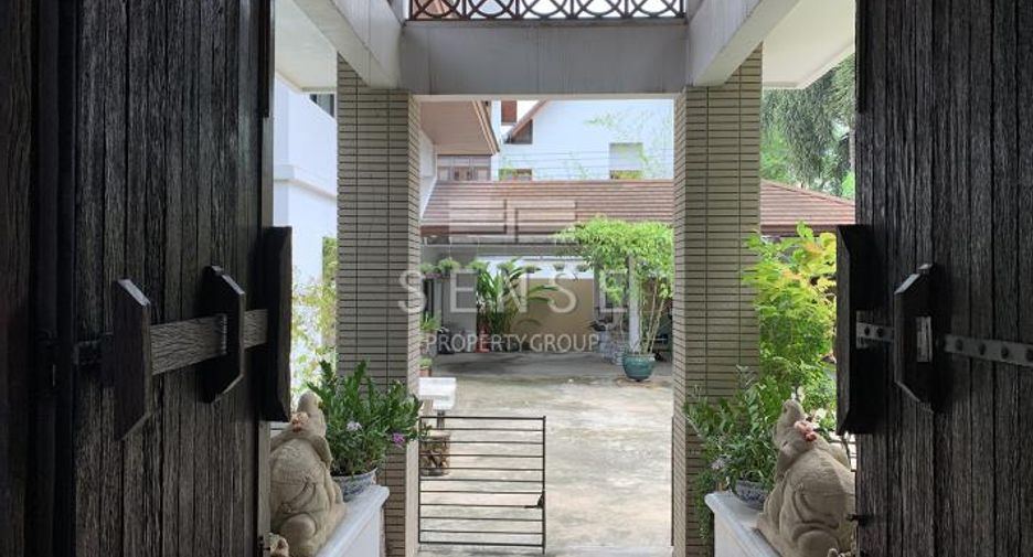 Haus zum Kauf mit 5 Zimmer in Watthana, Bangkok