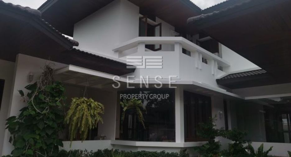 For rent 5 bedrooms house in Suan Luang, Bangkok