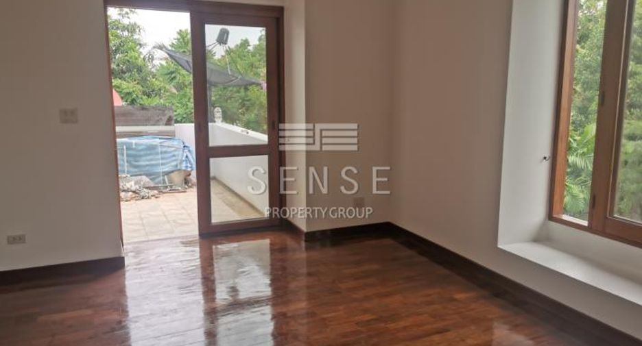 For rent 5 bedrooms house in Suan Luang, Bangkok