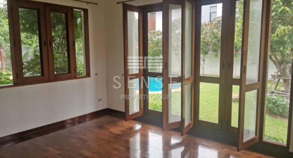 For rent 5 bedrooms house in Suan Luang, Bangkok