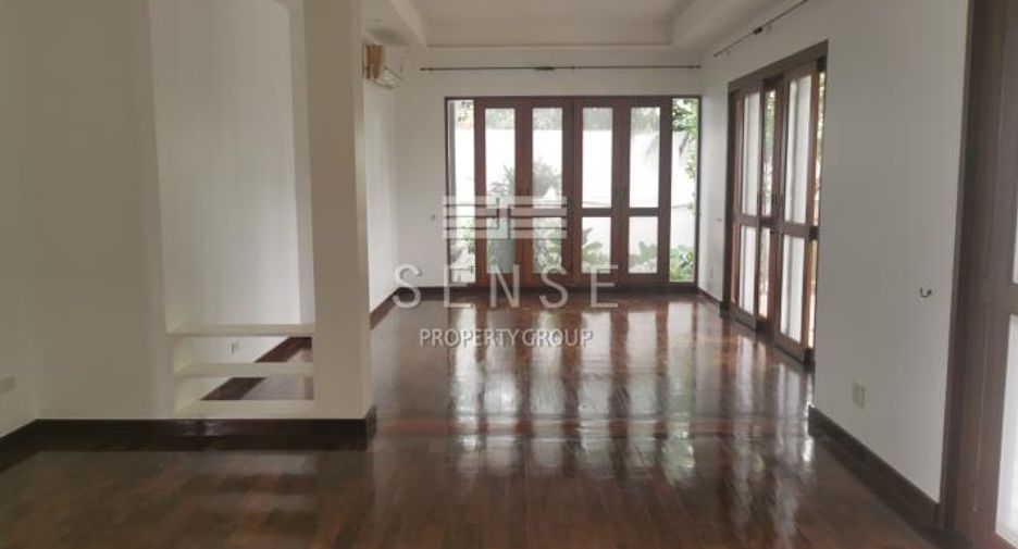 For rent 5 bedrooms house in Suan Luang, Bangkok