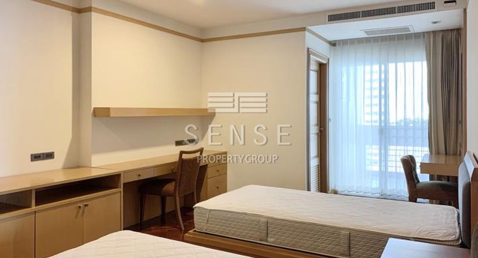 Wohnung zur Miete mit 3 Zimmer in Khlong Toei, Bangkok