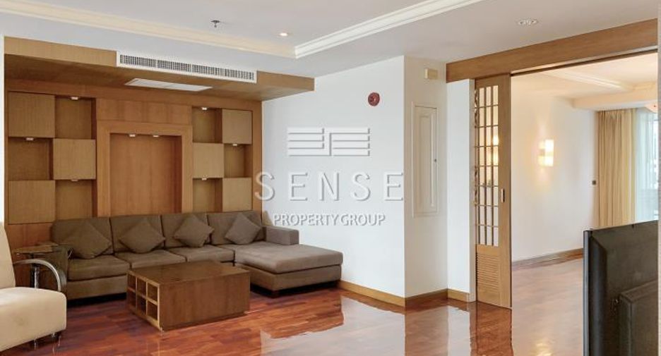 Condo en alquiler de 3 habitaciones en Khlong Toei, Bangkok