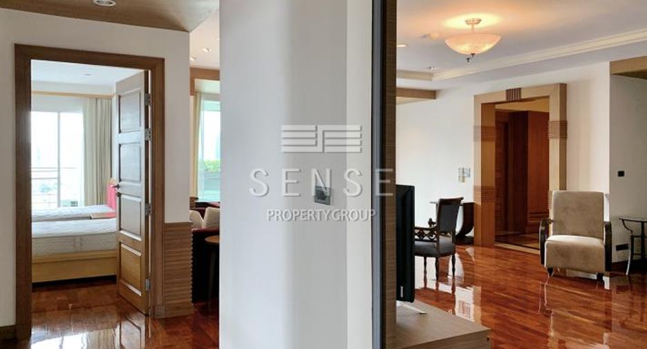 Condo en alquiler de 3 habitaciones en Khlong Toei, Bangkok