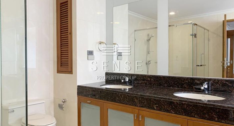 Wohnung zur Miete mit 4 Zimmer in Khlong Toei, Bangkok
