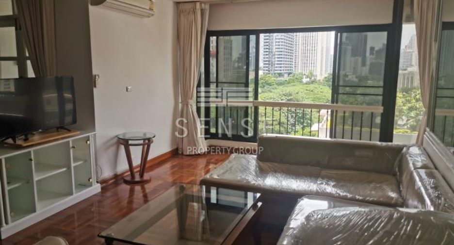 For rent 3 bedrooms condo in Pathum Wan, Bangkok