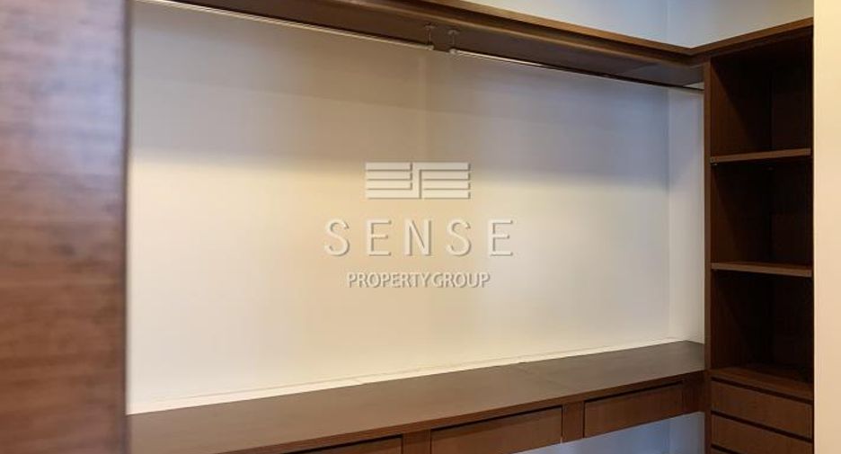 For sale and for rent 4 bedrooms condo in Khlong Toei, Bangkok