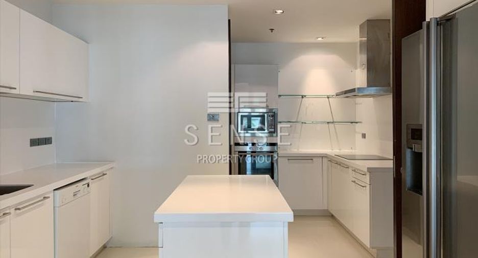 For sale and for rent 4 bedrooms condo in Khlong Toei, Bangkok