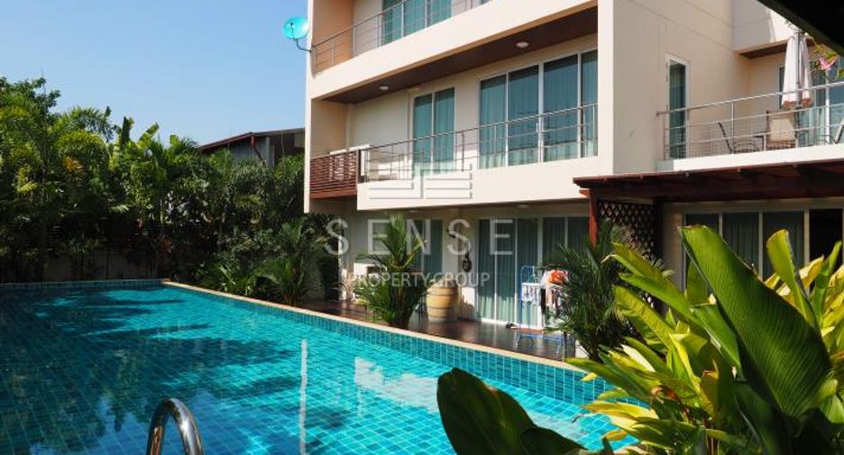 Haus zum Kauf mit 5 Zimmer in Bang Na, Bangkok