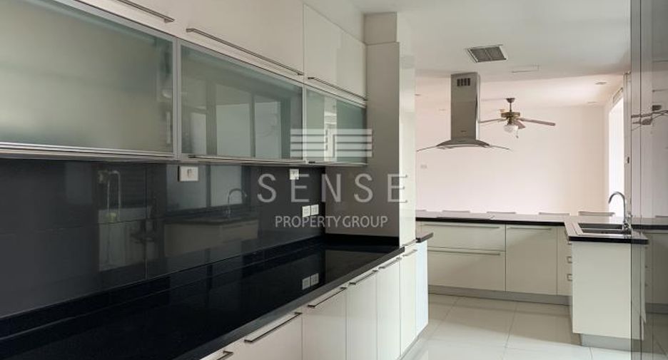 For sale and for rent 3 bedrooms condo in Watthana, Bangkok