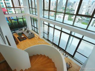 For rent 4 bedrooms condo in Watthana, Bangkok