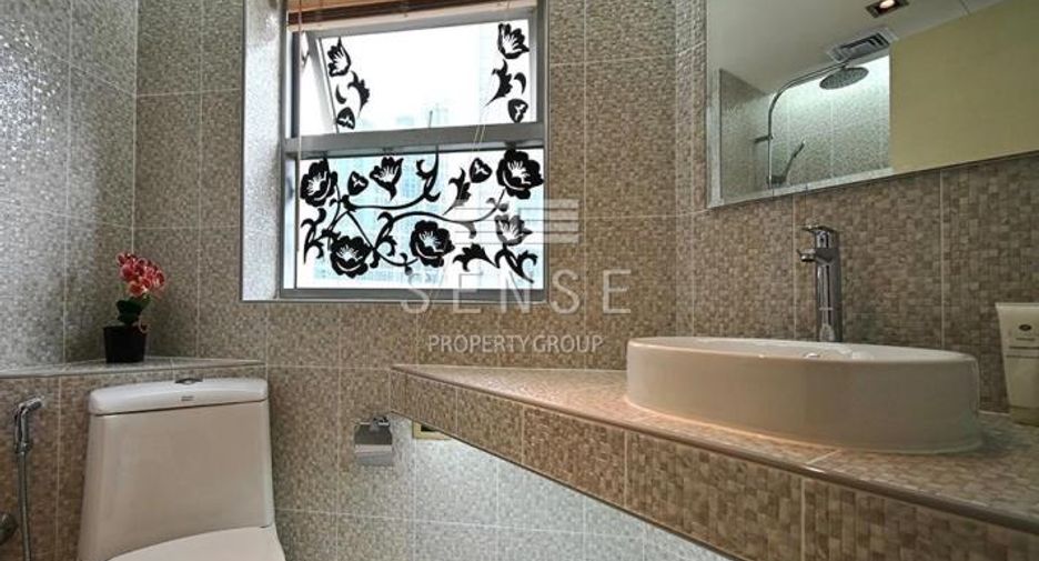 For rent and for sale 3 bedrooms condo in Pathum Wan, Bangkok