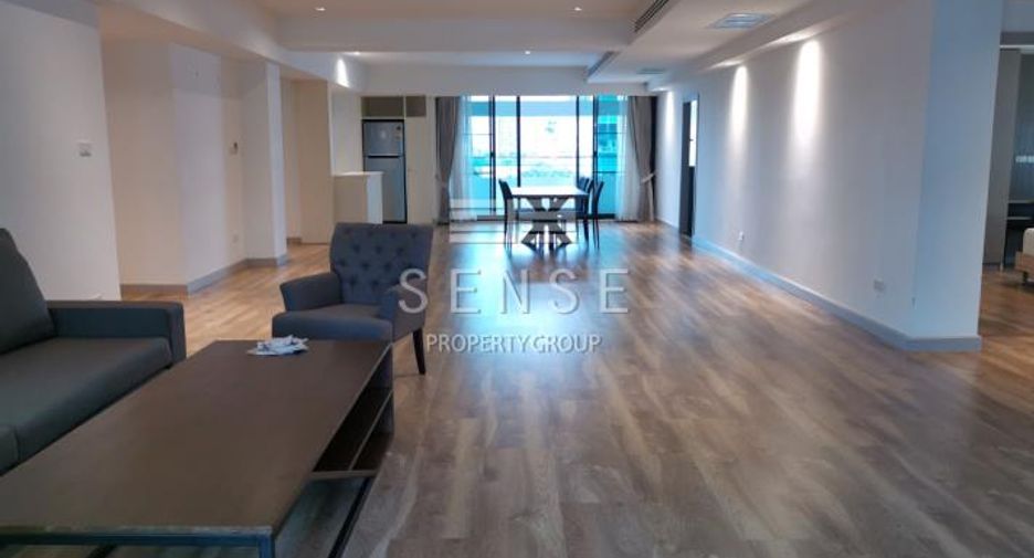 For rent 3 bedrooms condo in Watthana, Bangkok