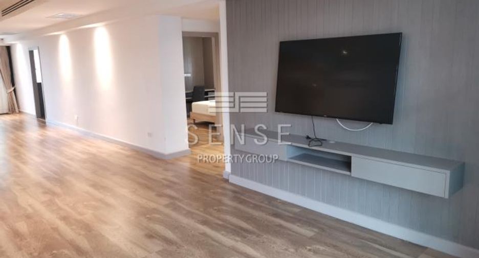 For rent 3 bedrooms condo in Watthana, Bangkok