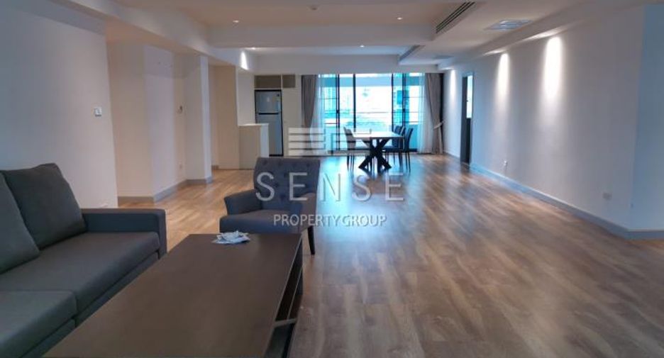 For rent 3 bedrooms condo in Watthana, Bangkok