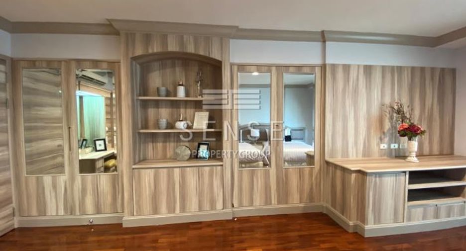 Condo en alquiler de 3 habitaciones en Watthana, Bangkok