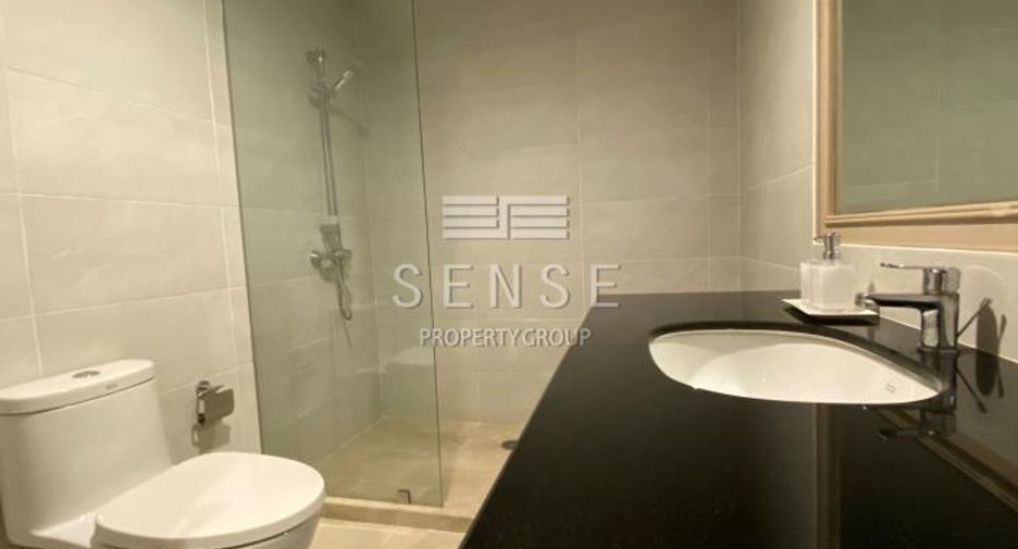 Condo en alquiler de 3 habitaciones en Watthana, Bangkok