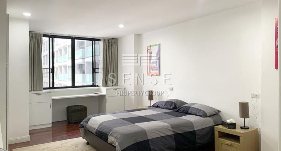 For rent 3 bedrooms condo in Khlong Toei, Bangkok