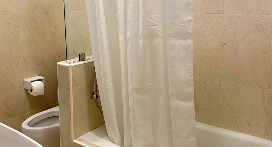 Haus zur Miete mit 2 Zimmer in Watthana, Bangkok