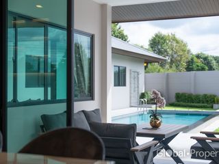 For sale 5 bedrooms house in Bang Lamung, Chonburi