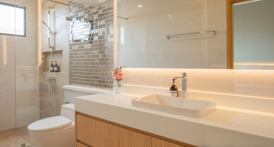For sale 5 bedrooms house in East Pattaya, Pattaya