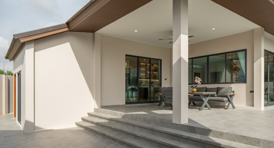 For sale 5 bedrooms house in East Pattaya, Pattaya