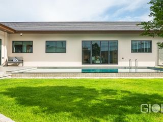 For sale 5 bedrooms house in Bang Lamung, Chonburi