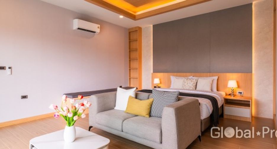 For sale 5 bedrooms house in East Pattaya, Pattaya