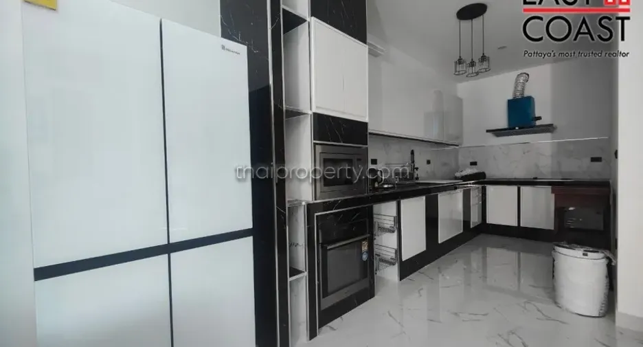 For rent and for sale 3 bedrooms house in Bang Lamung, Chonburi
