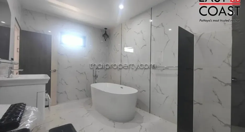 For rent and for sale 3 bedrooms house in Bang Lamung, Chonburi
