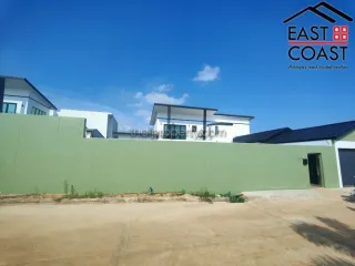 For rent and for sale 3 bedrooms house in Bang Lamung, Chonburi